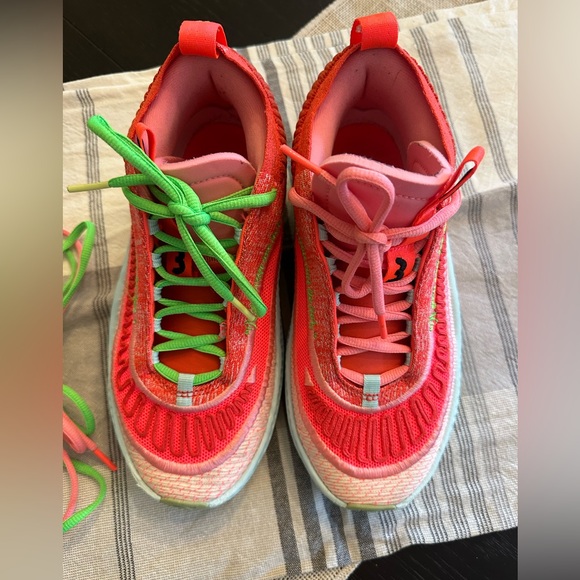 Nike Women's A'ja Wilson x Cosmic Unity 3 'Hot Punch Sneakers 7 - Picture 2 of 6